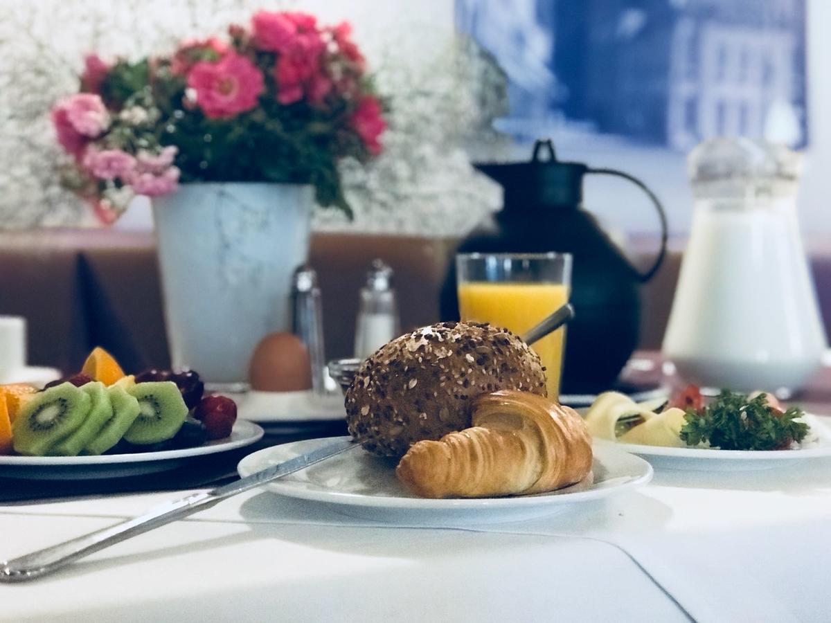 Hotel Schwarzer Adler Stendal Luaran gambar