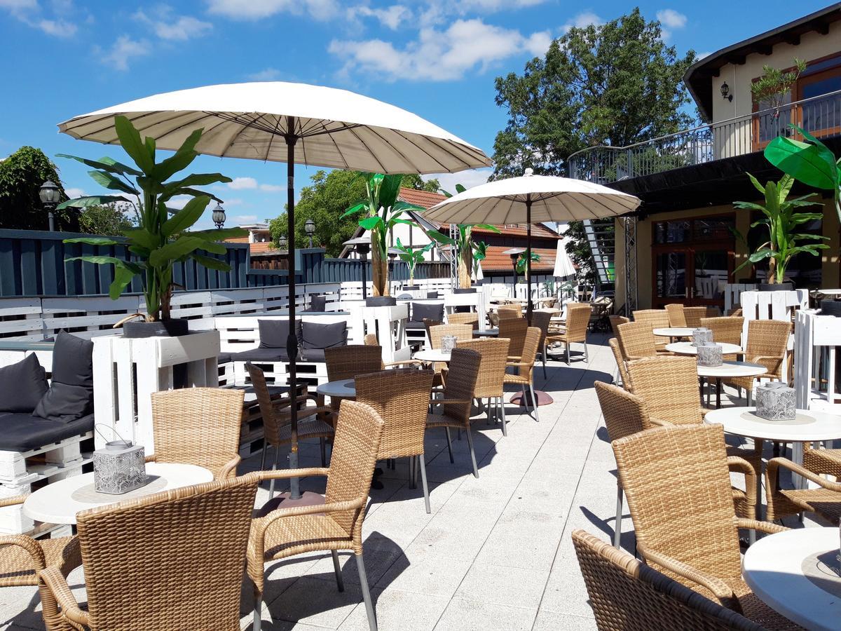 Hotel Schwarzer Adler Stendal Luaran gambar